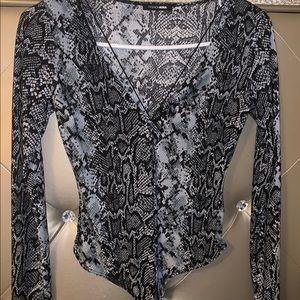 Snake print bodysuit 🤍